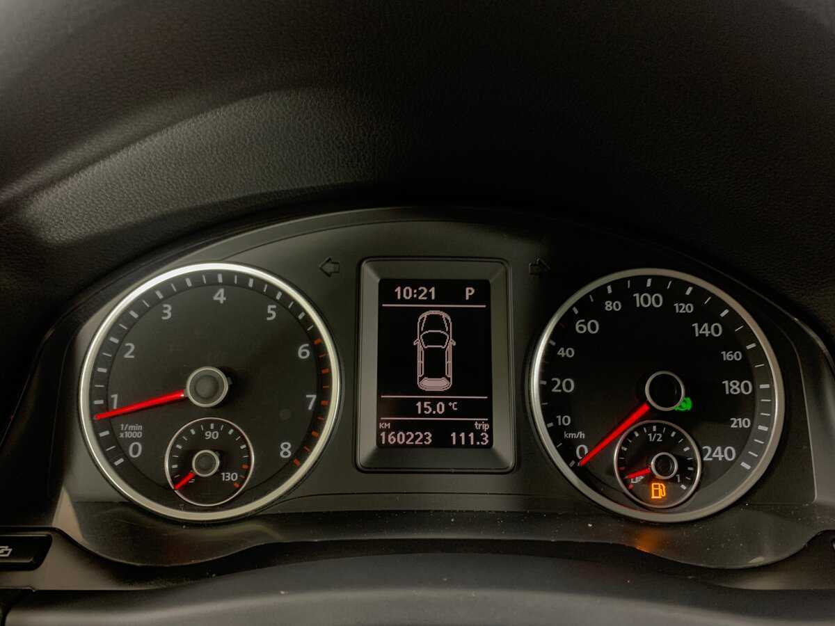 Б/У Фольксваген Тигуан 2010 года. Фото: #14