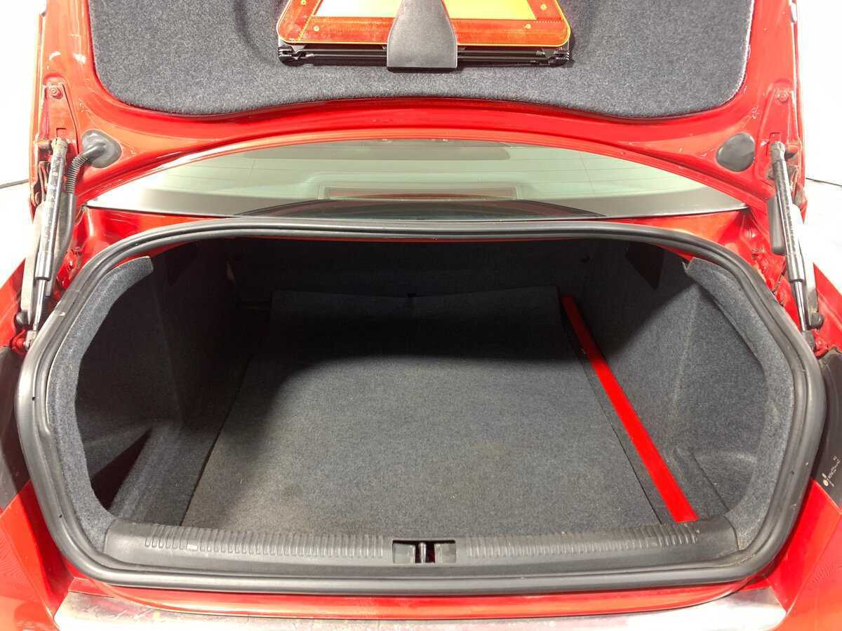 Б/У Ауди А4 2006 года. Фото: #19