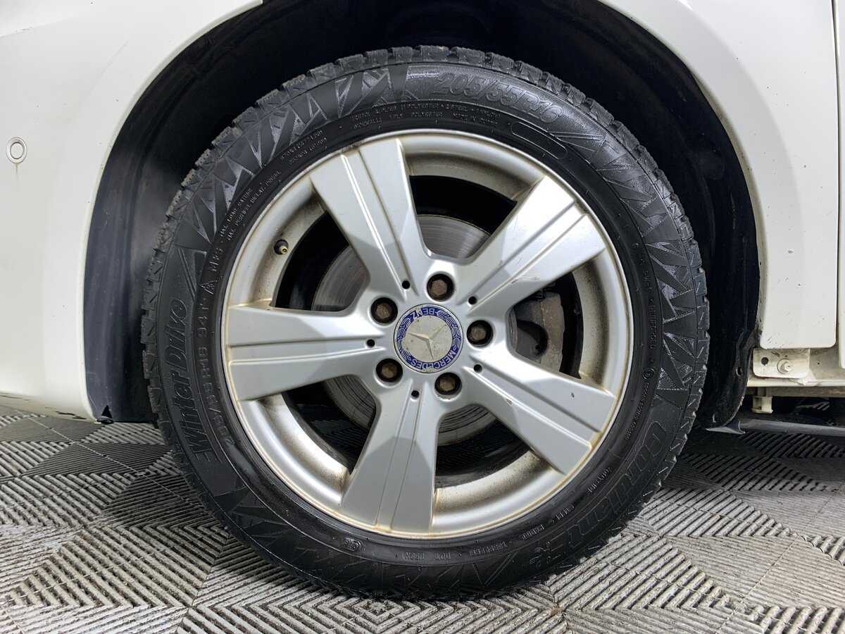 Б/У Мерседес-Бенц Б-Класс 2011 года. Фото: #8