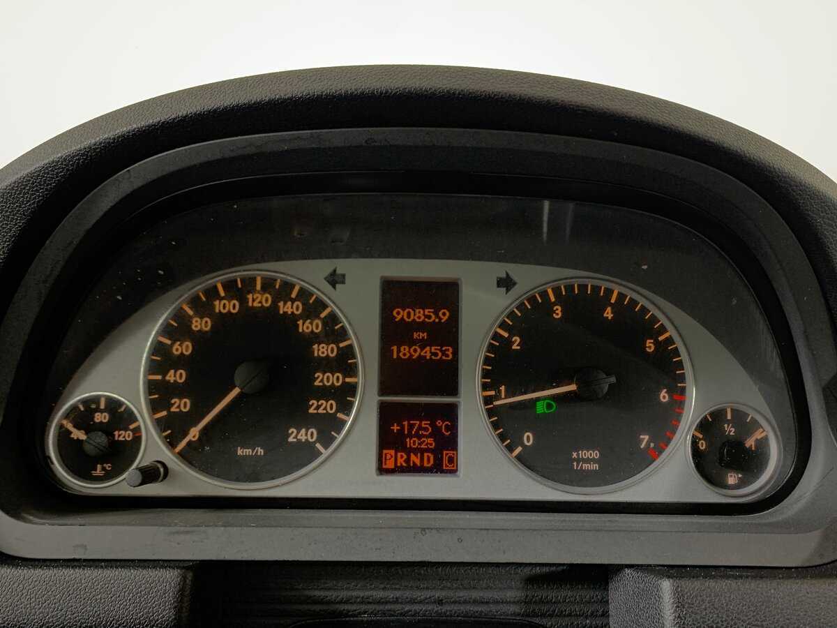 Б/У Мерседес-Бенц Б-Класс 2011 года. Фото: #13