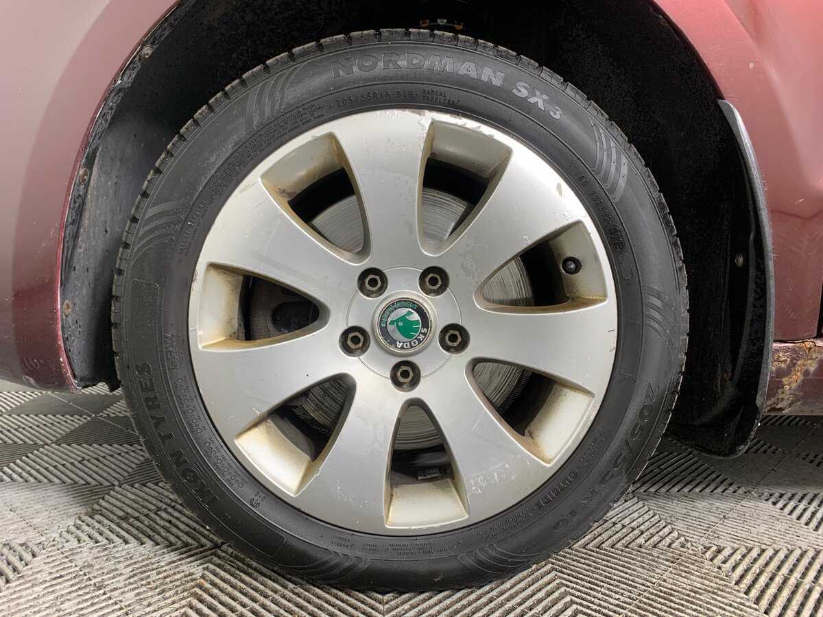 Б/У Шкода Суперб 2009 года. Фото: #9