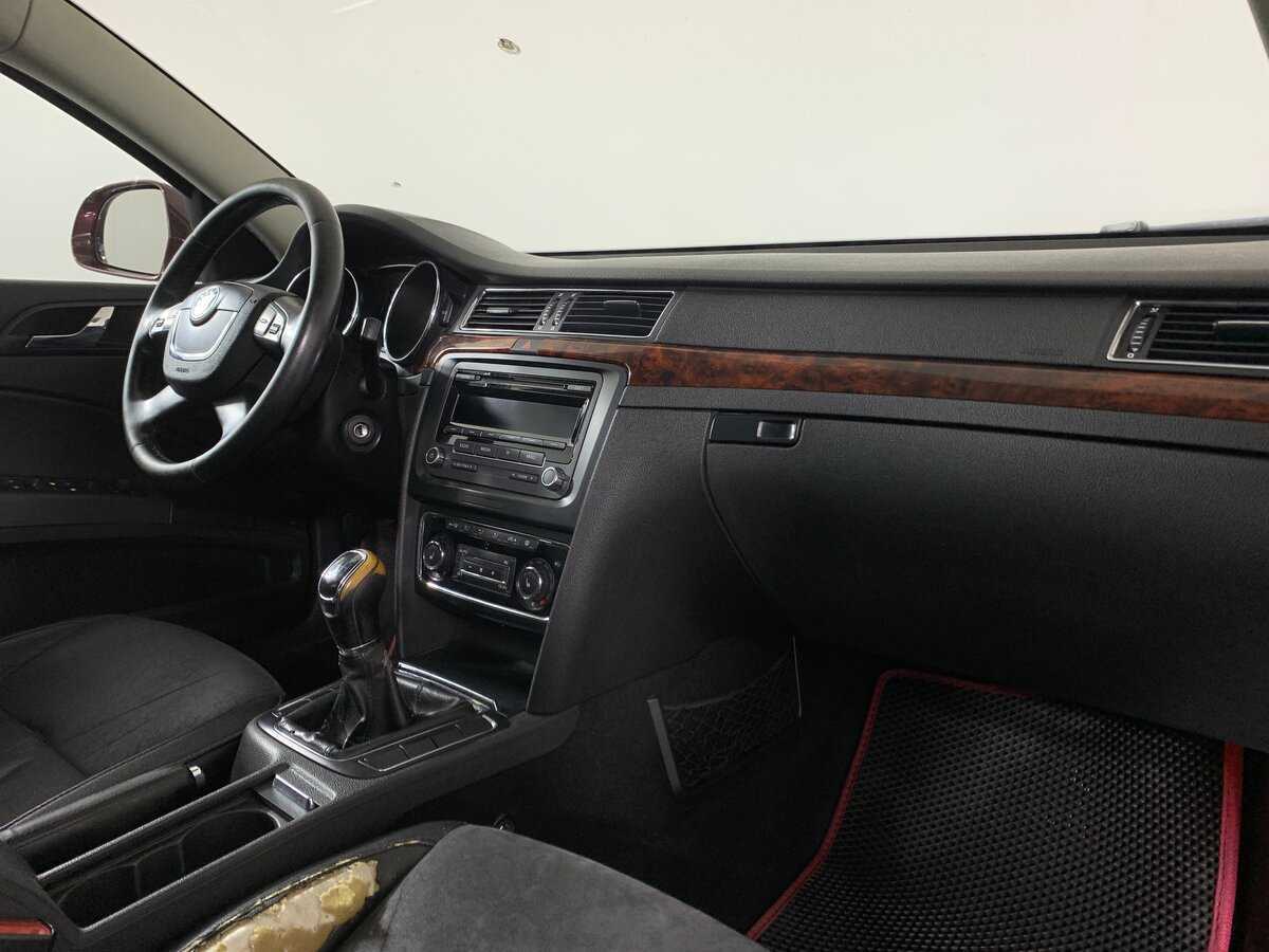 Б/У Шкода Суперб 2009 года. Фото: #13