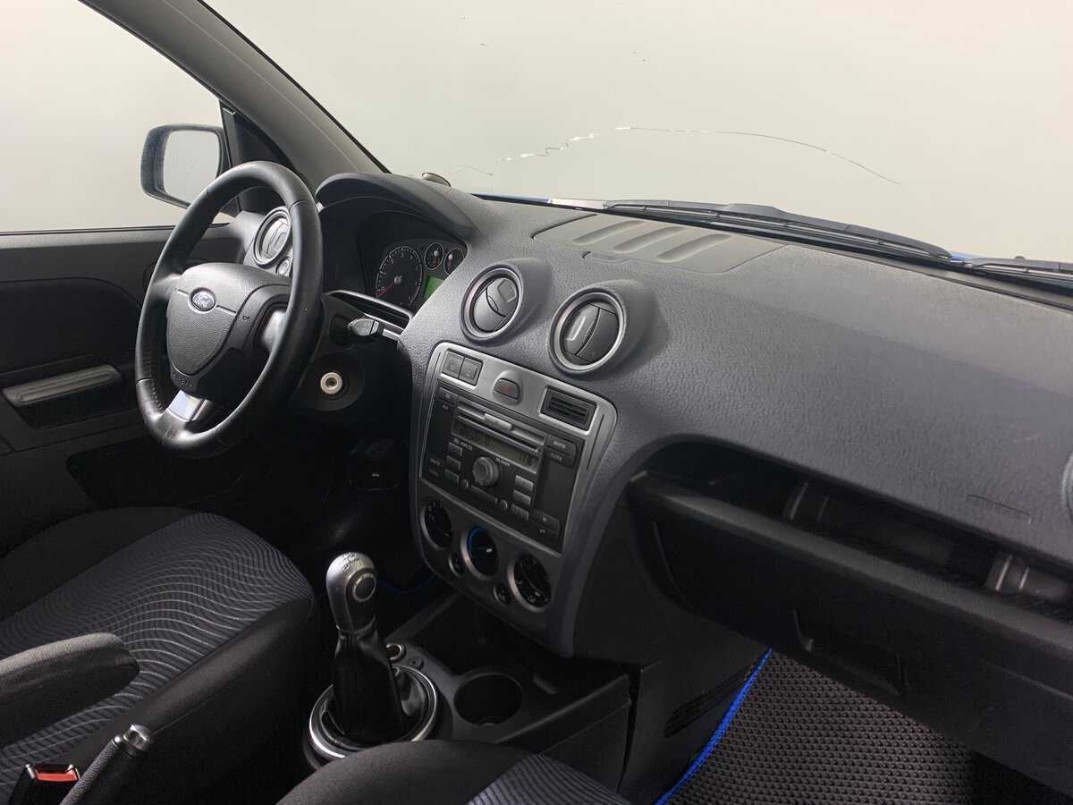 Б/У Форд Фьюжн 2010 года. Фото: #12