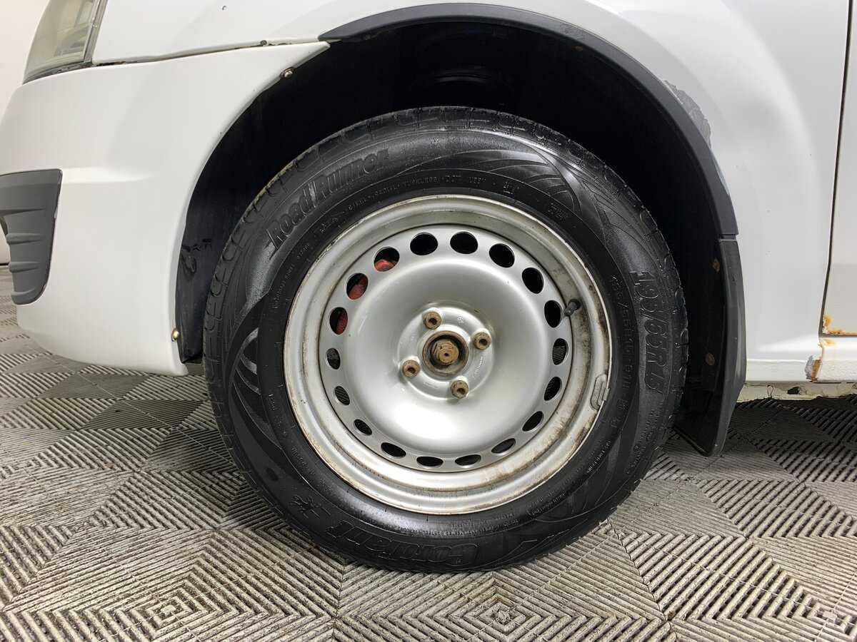 Б/У Лада (ВАЗ) Ларгус 2014 года. Фото: #8