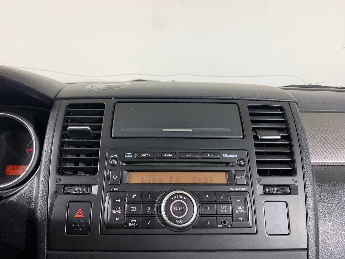 Б/У Ниссан Тиида 2011 года. Фото: #15