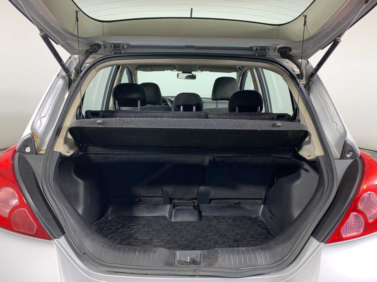 Б/У Ниссан Тиида 2011 года. Фото: #19