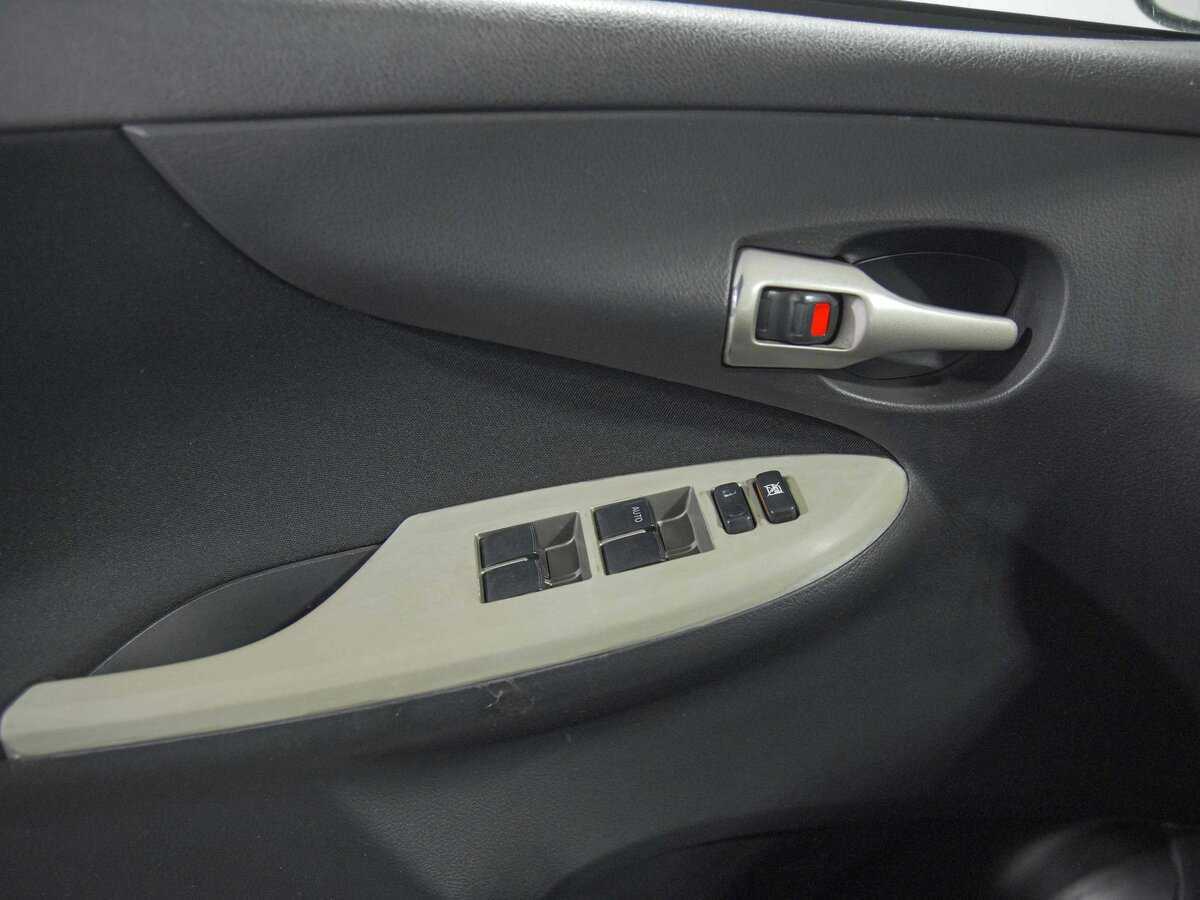 Б/У Тойота Королла 2008 года. Фото: #10