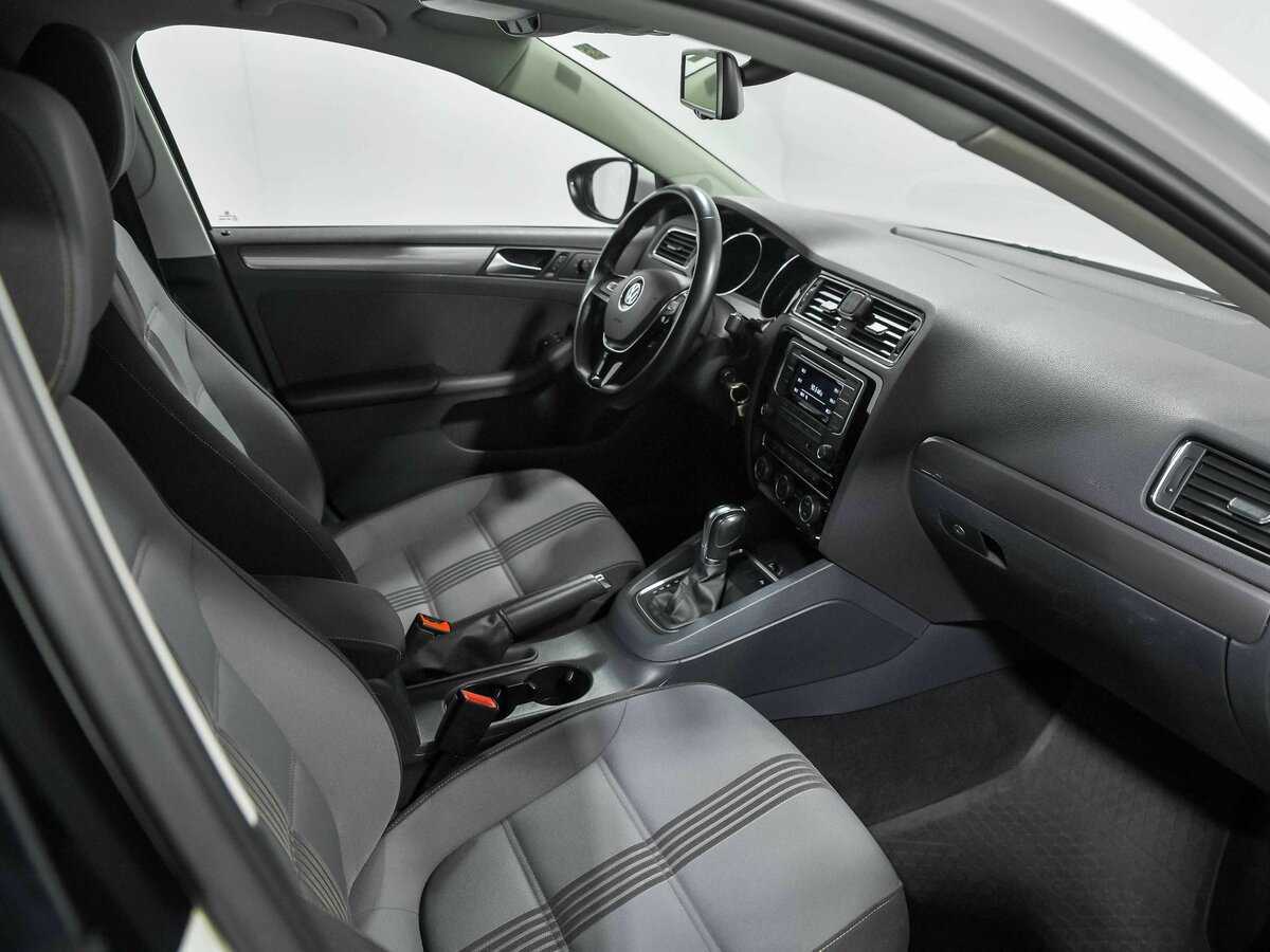 Б/У Фольксваген Джетта 2016 года. Фото: #13