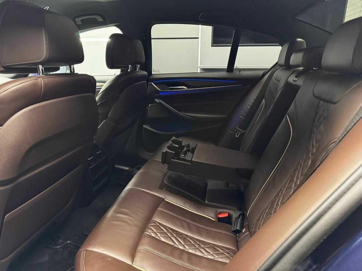 Б/У БМВ 5 серии 2018 года. Фото: #24