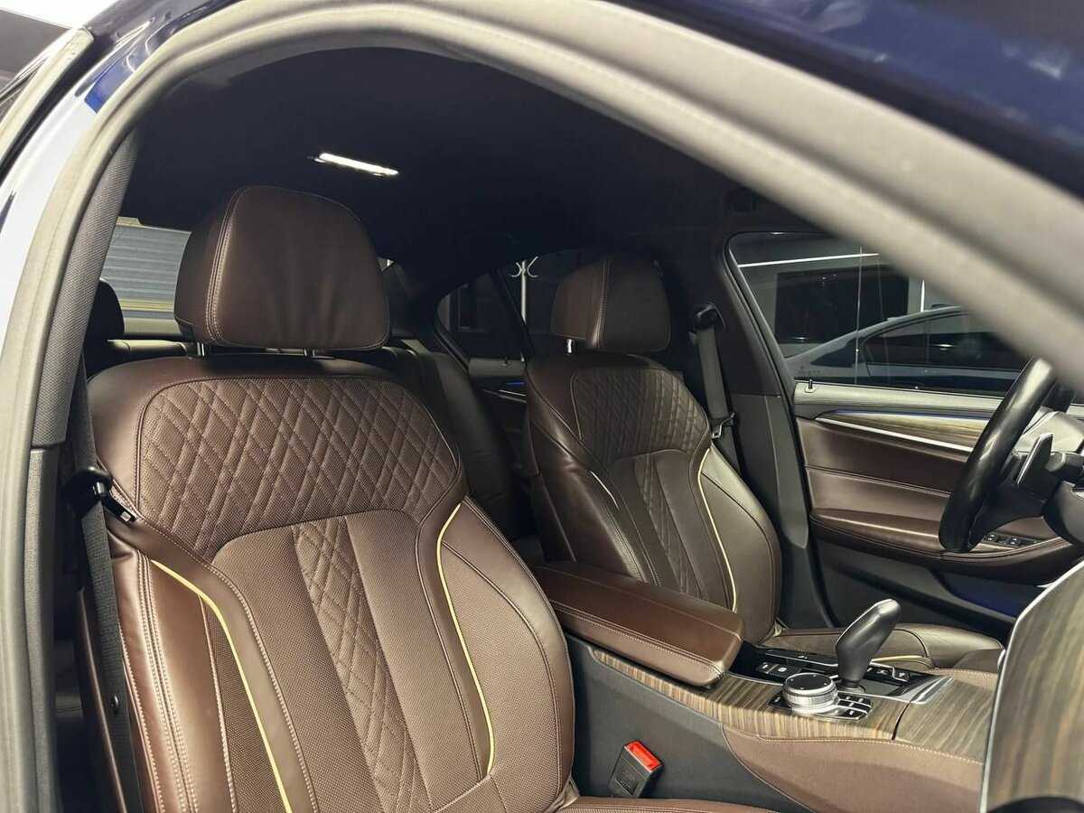 Б/У БМВ 5 серии 2018 года. Фото: #27