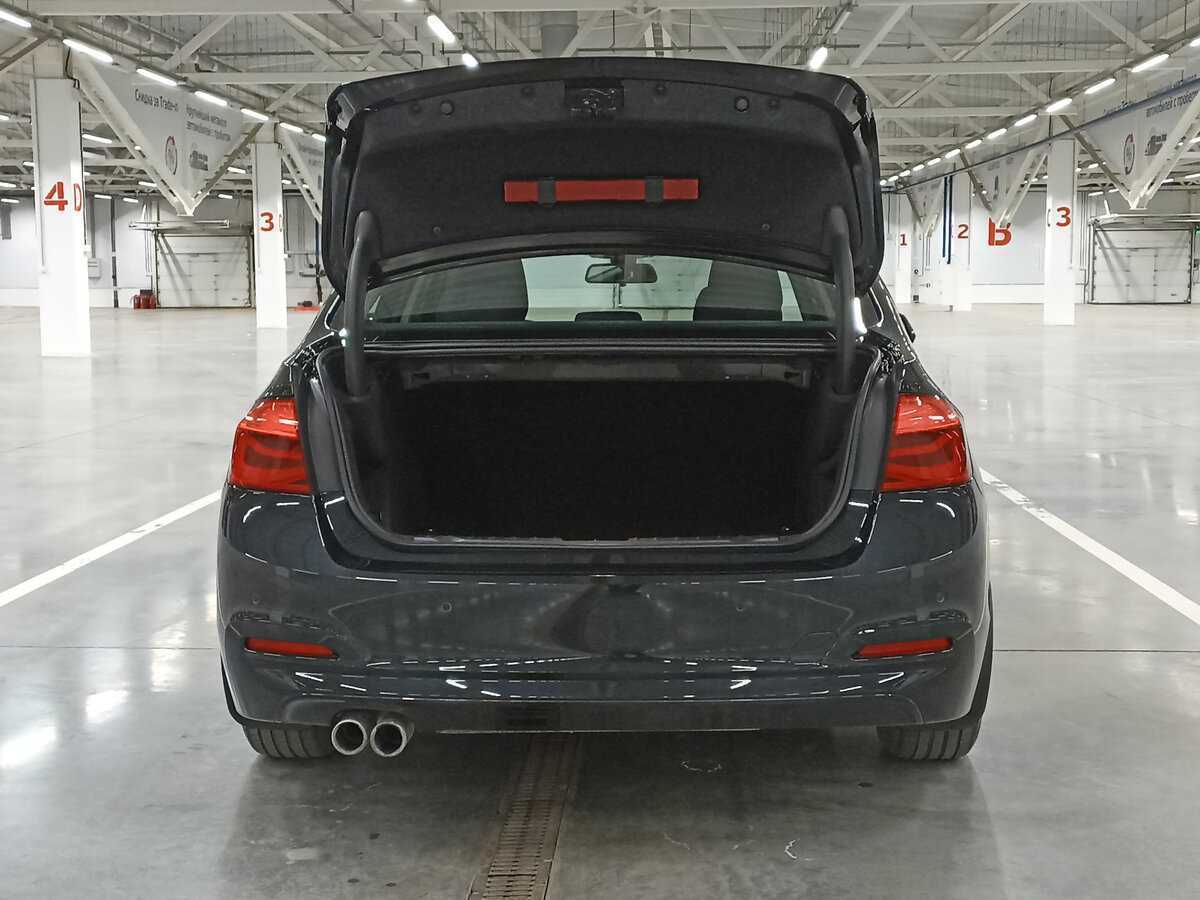 Б/У БМВ 3 серии 2016 года. Фото: #9