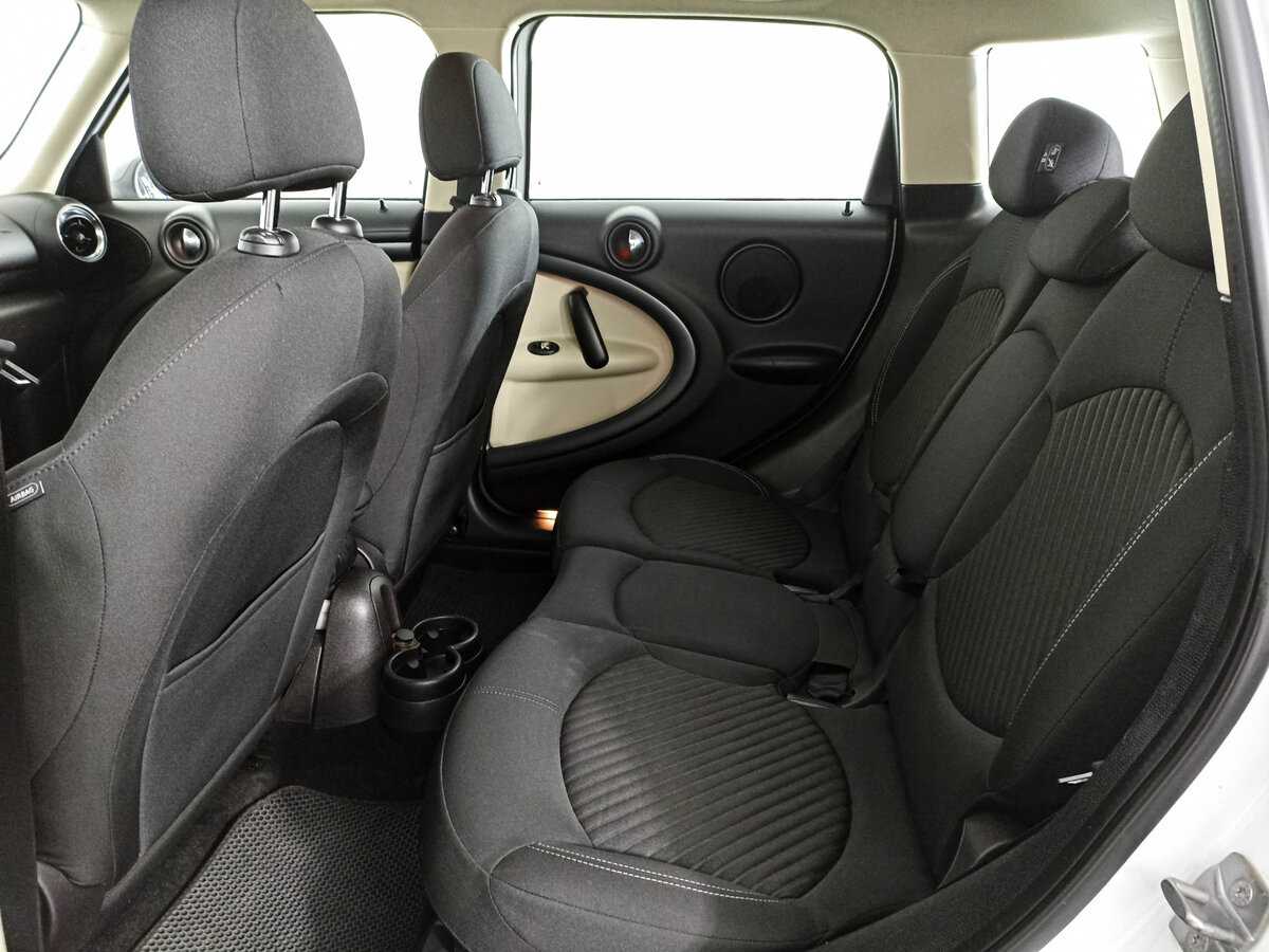 Б/У Мини Каунтримэн 2014 года. Фото: #11