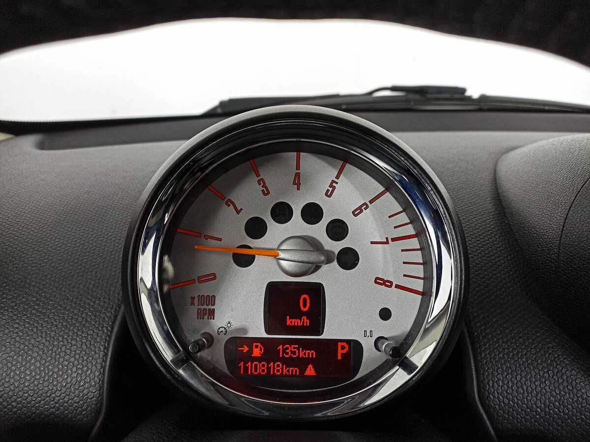 Б/У Мини Каунтримэн 2014 года. Фото: #12