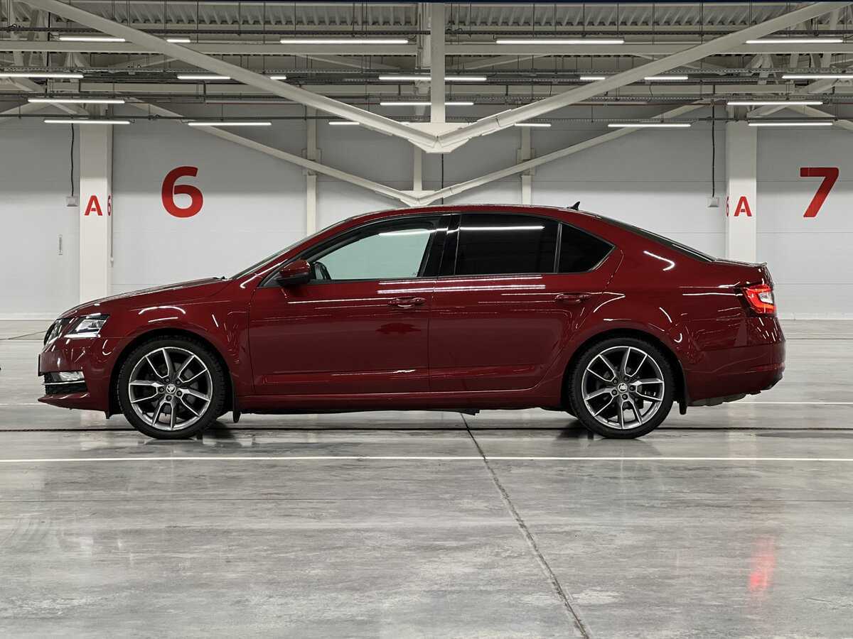 Б/У Шкода Октавия 2017 года. Фото: #7