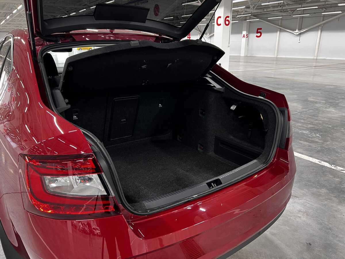 Б/У Шкода Октавия 2017 года. Фото: #9