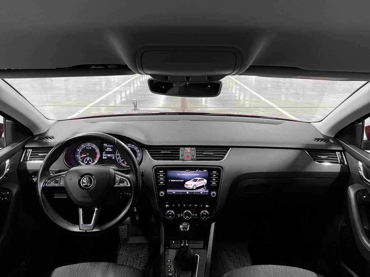 Б/У Шкода Октавия 2017 года. Фото: #13