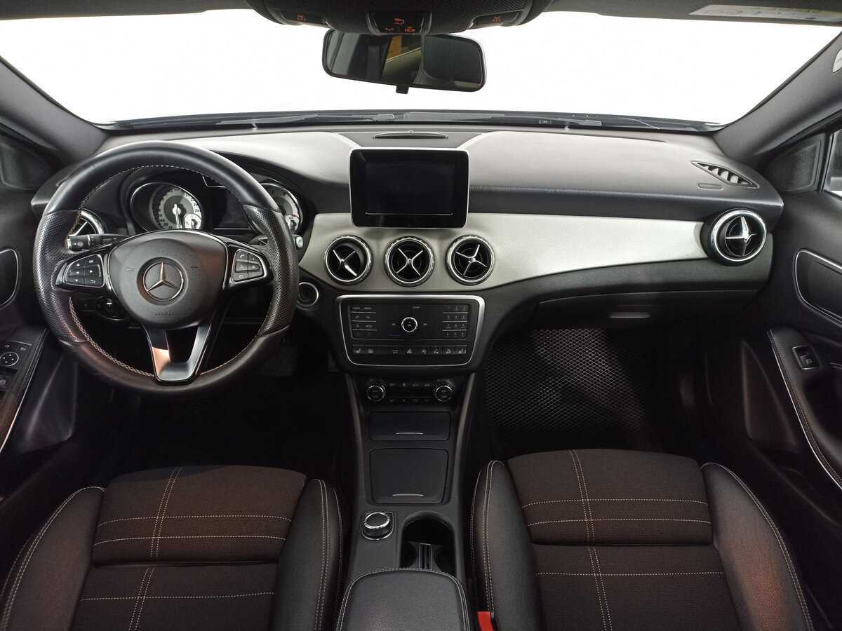 Б/У Мерседес-Бенц ГЛА 2015 года. Фото: #13