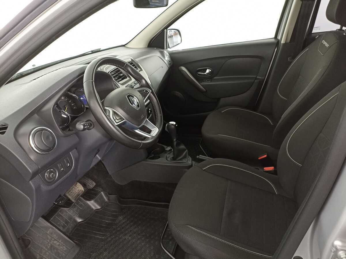 Б/У Рено Сандеро 2019 года. Фото: #15