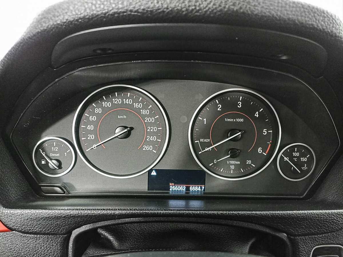 Б/У БМВ 3 серии 2014 года. Фото: #12