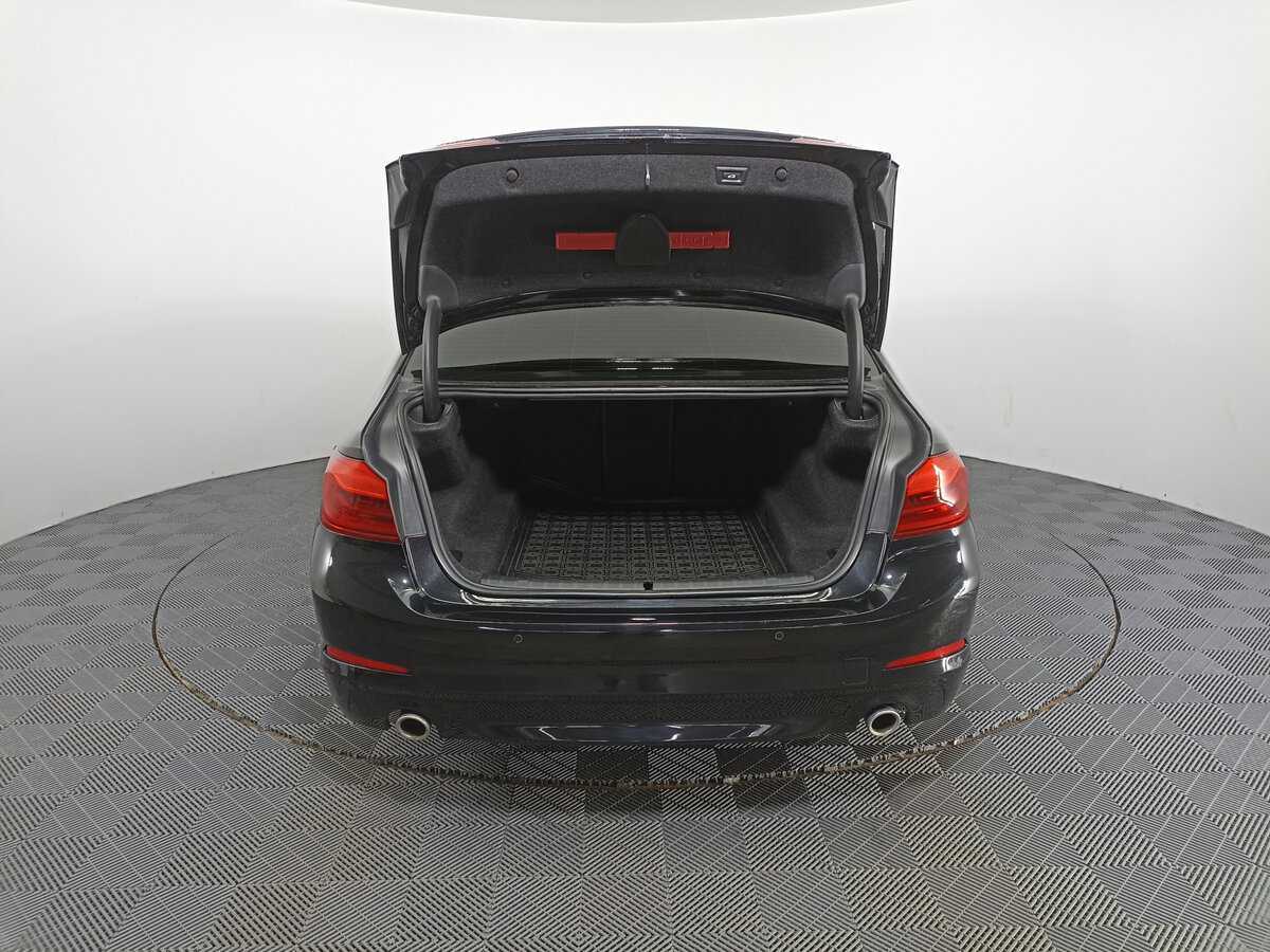 Б/У БМВ 5 серии 2018 года. Фото: #8