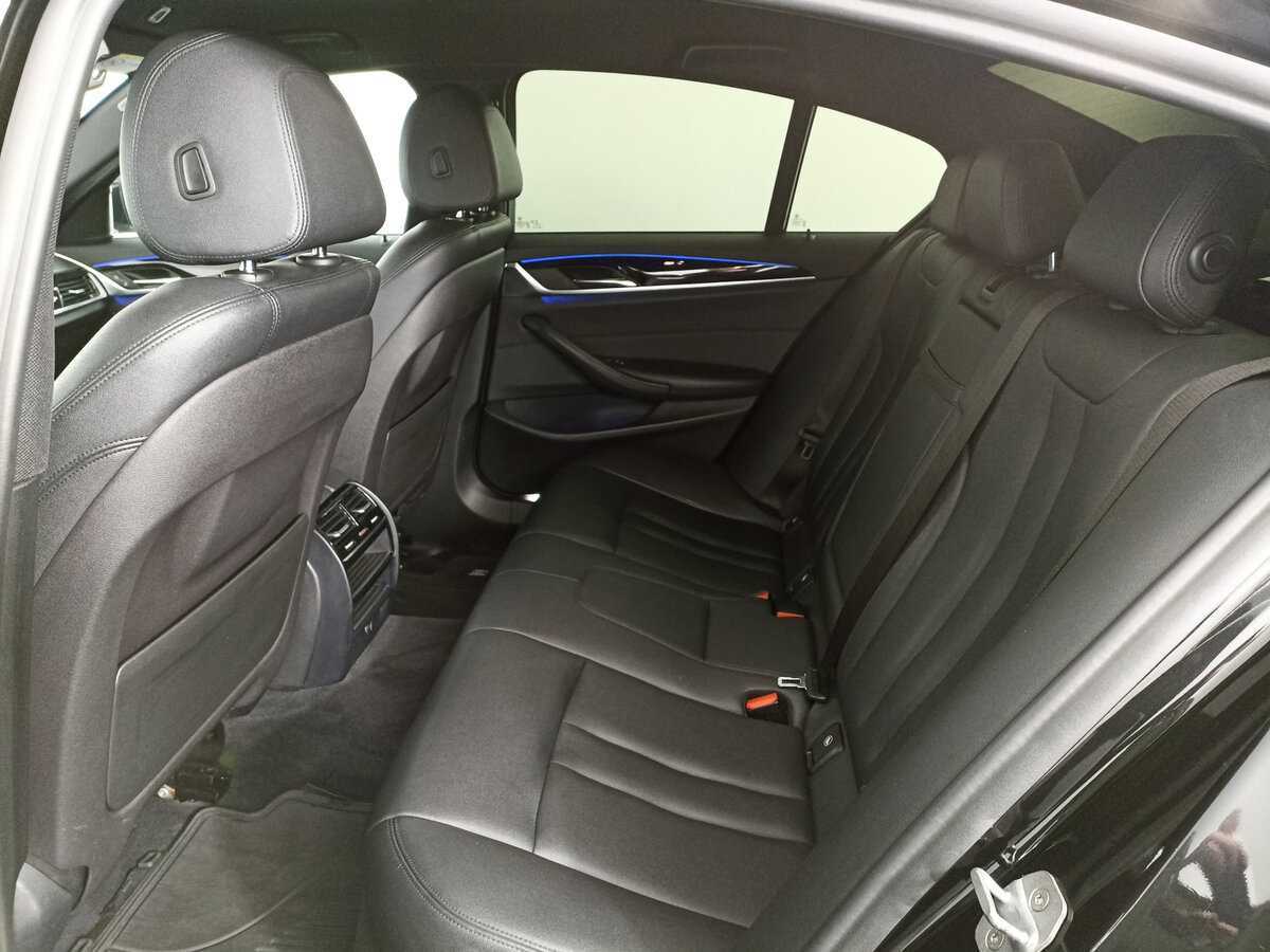 Б/У БМВ 5 серии 2018 года. Фото: #10