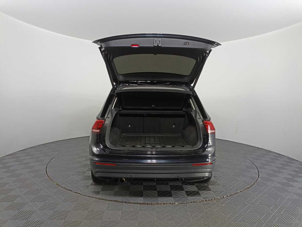 Б/У Фольксваген Тигуан 2020 года. Фото: #9