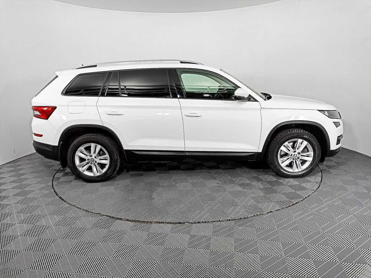 Б/У Шкода Кодиак 2019 года. Фото: #3