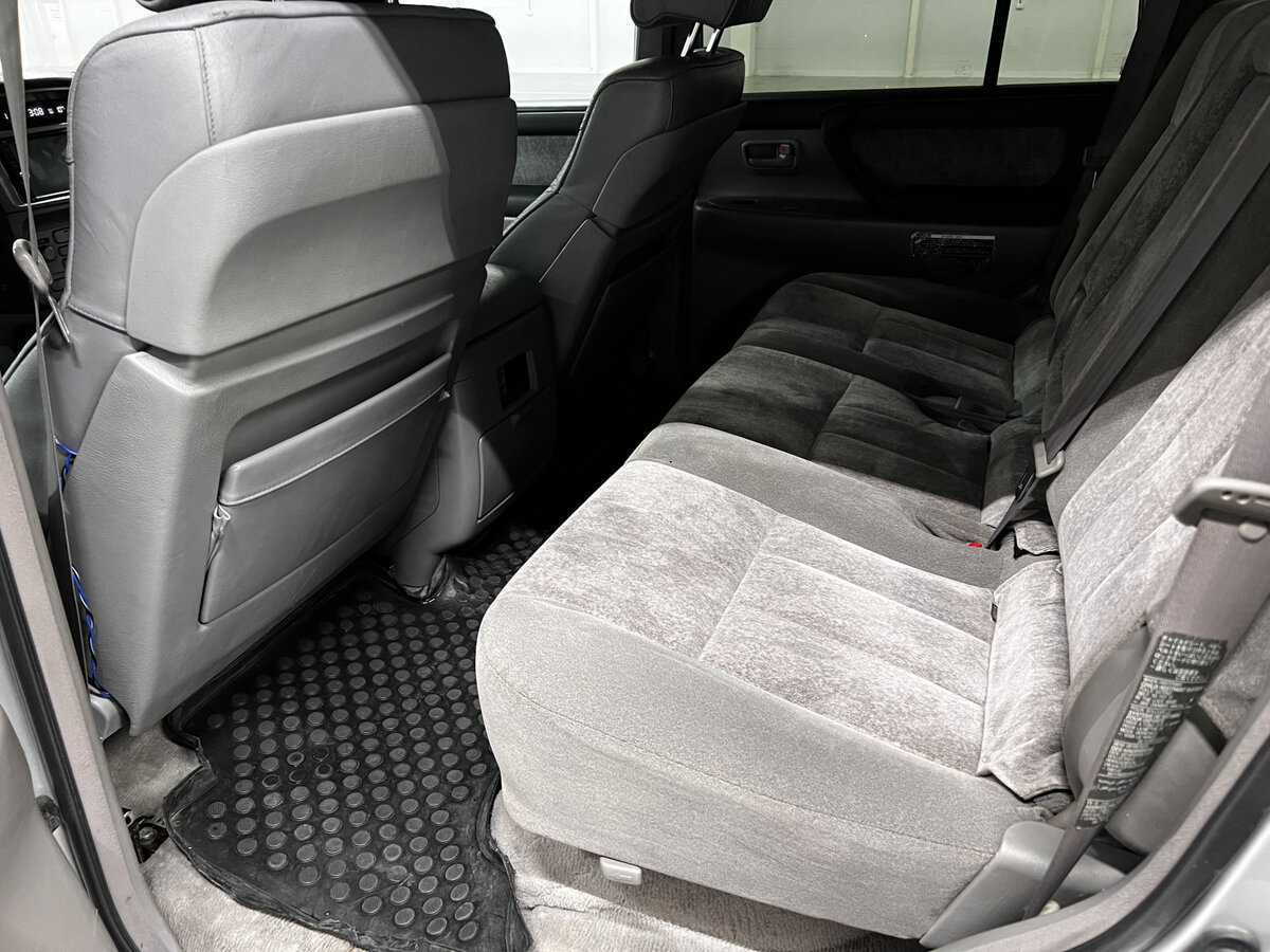 Б/У Тойота Лэнд Крузер 2006 года. Фото: #11