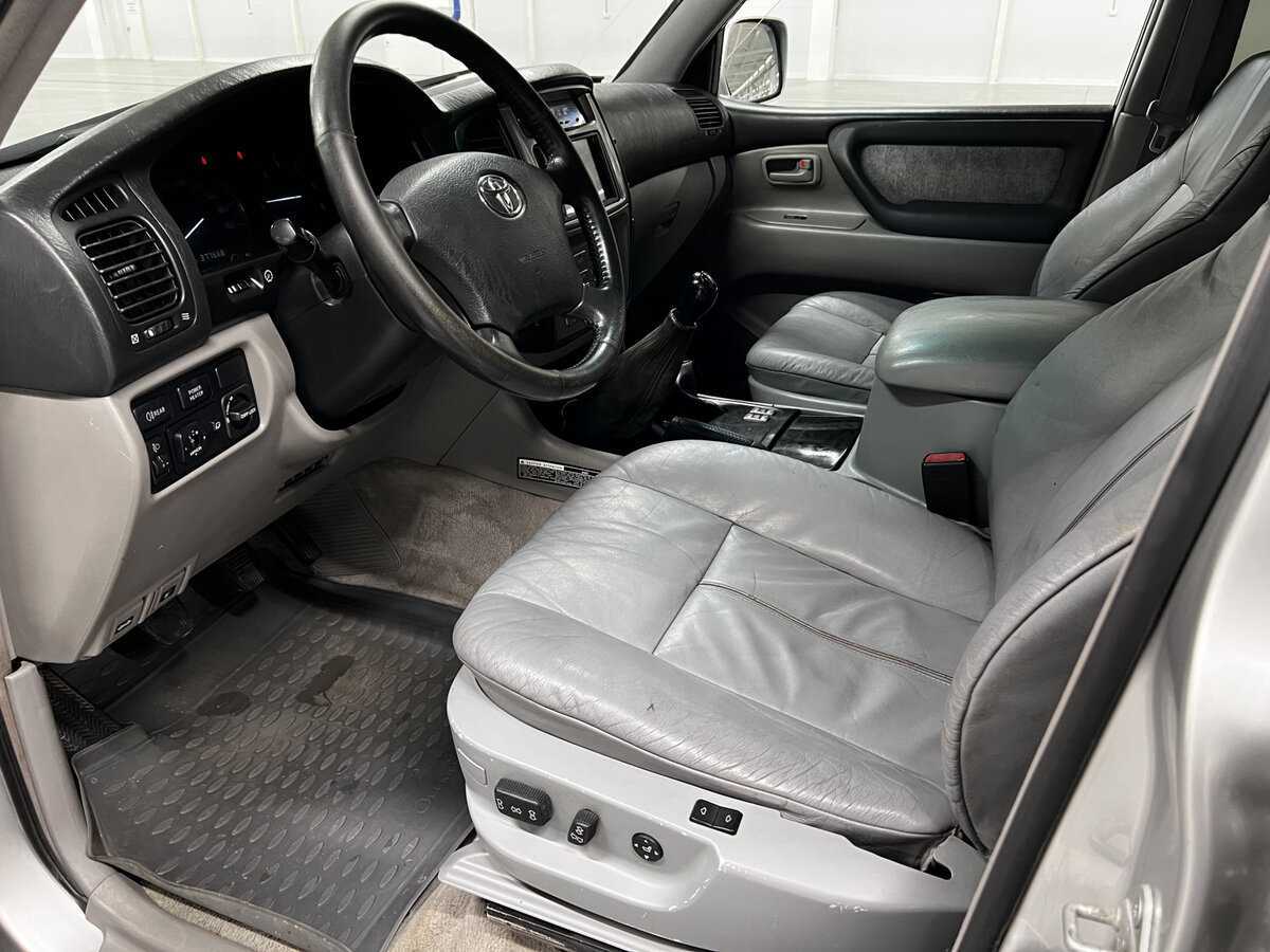 Б/У Тойота Лэнд Крузер 2006 года. Фото: #15