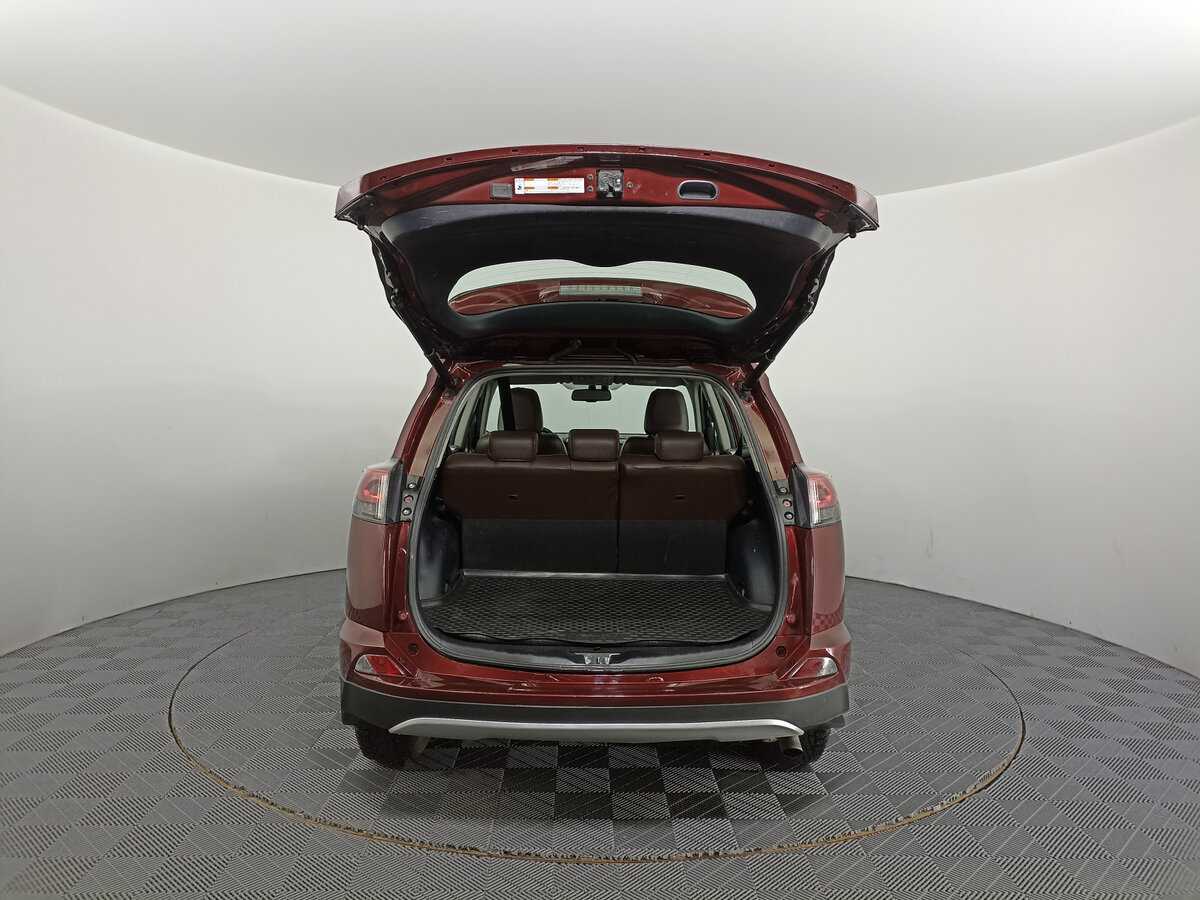 Б/У Тойота Рав4 2018 года. Фото: #9