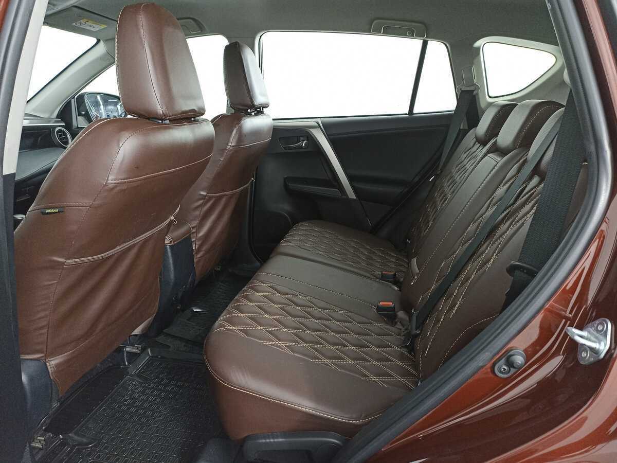 Б/У Тойота Рав4 2018 года. Фото: #11