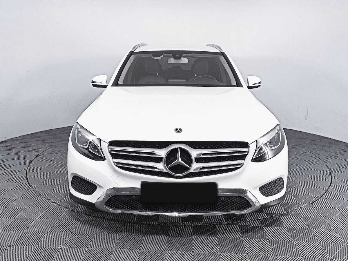 Б/У Мерседес-Бенц ГЛЦ 2017 года. Фото: #1