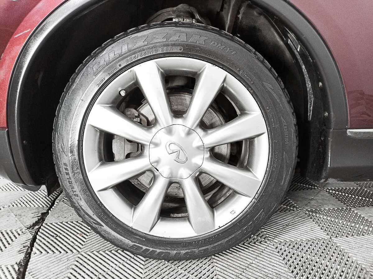 Б/У Инфинити К-Икс50 2014 года. Фото: #17