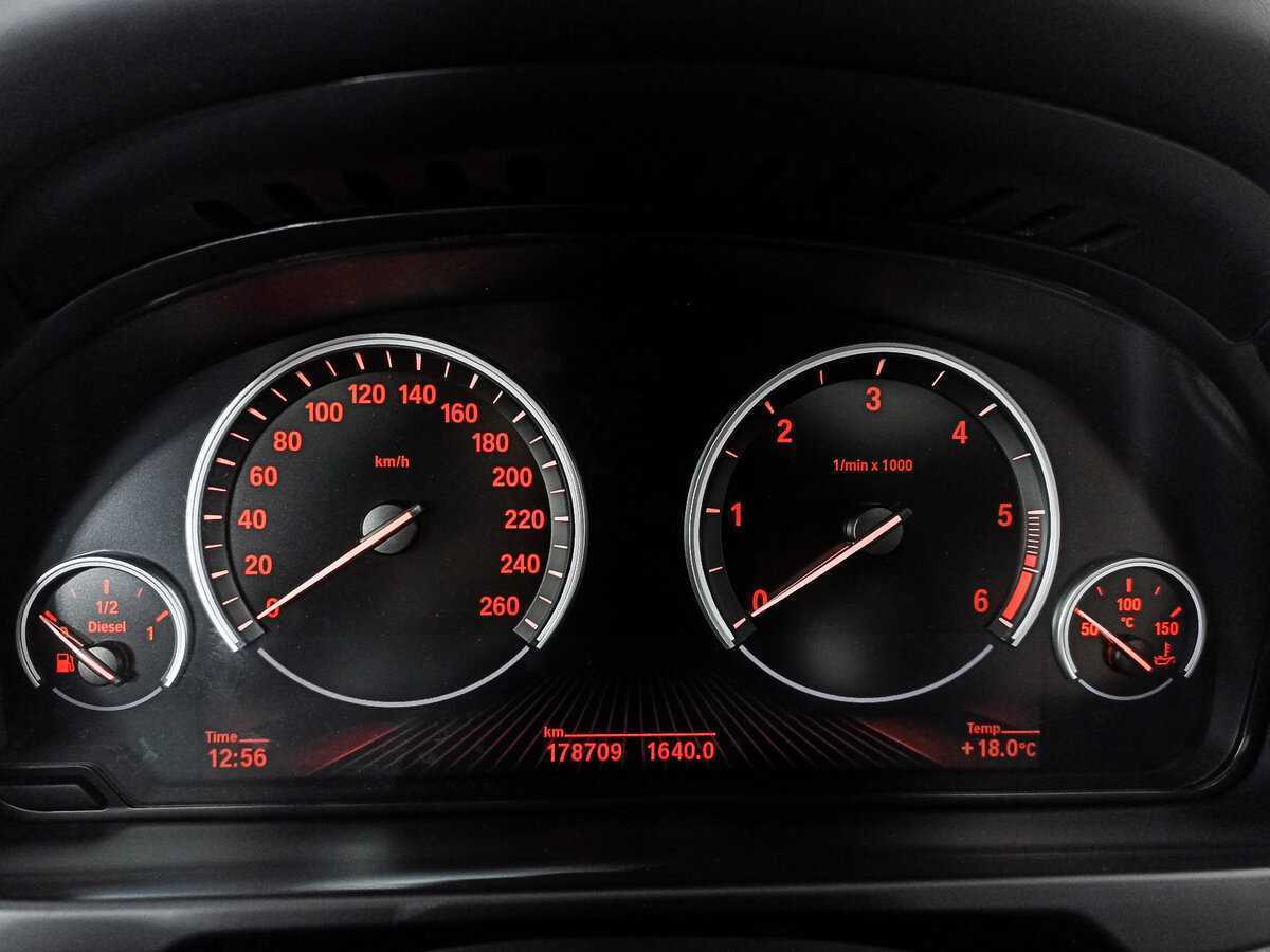 Б/У БМВ Икс5 2015 года. Фото: #9