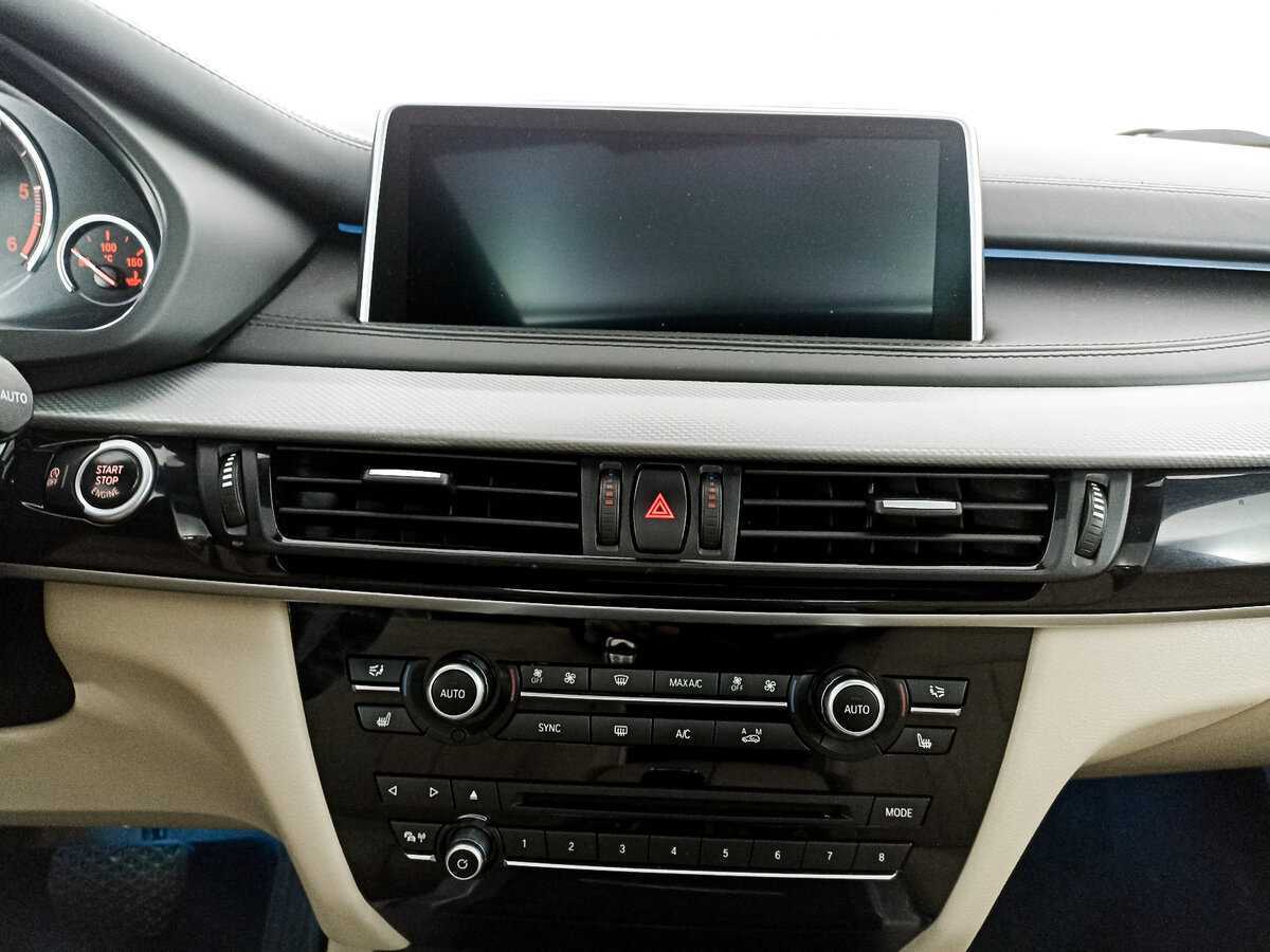 Б/У БМВ Икс5 2015 года. Фото: #11