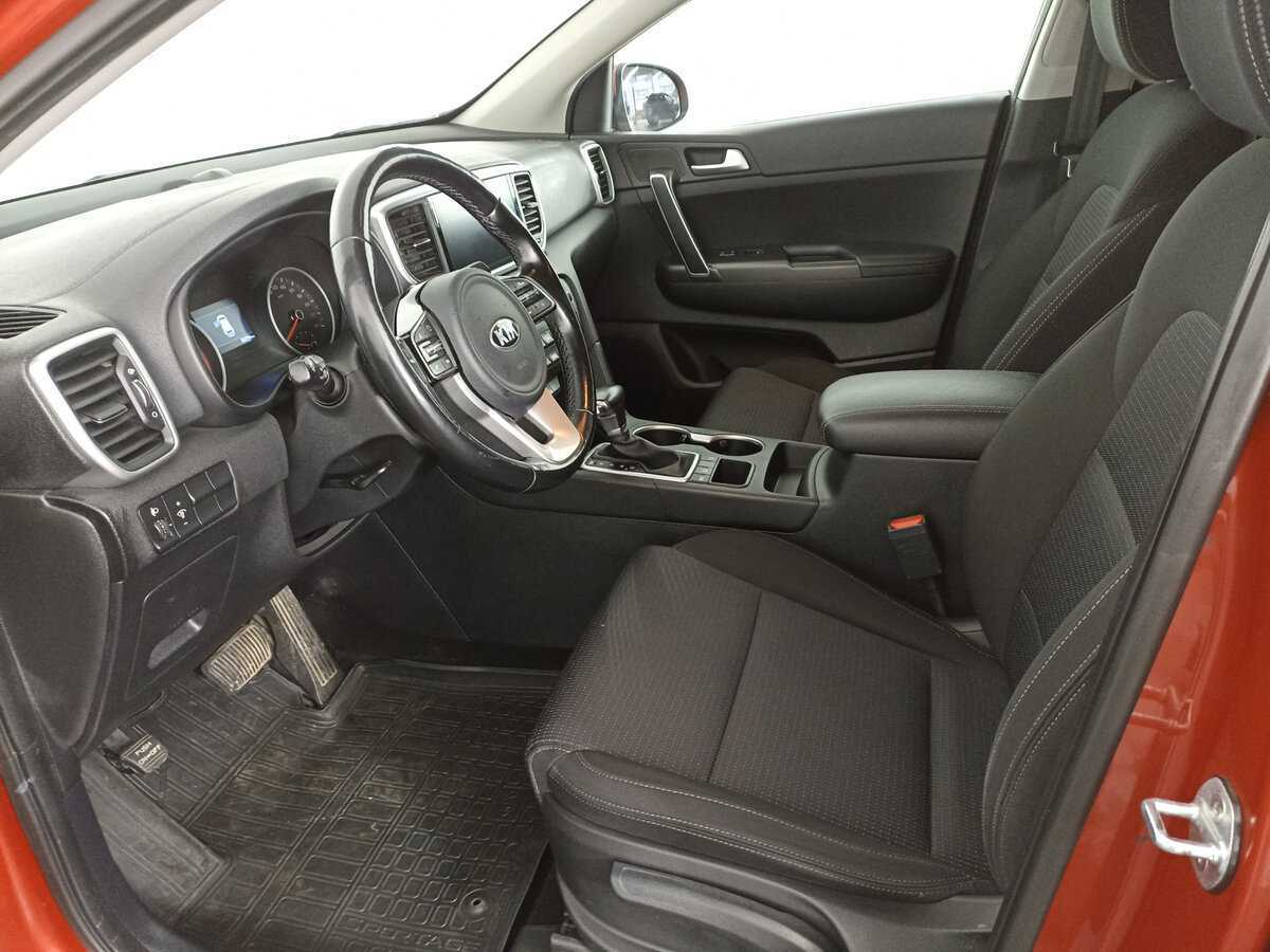 Б/У Киа Спортейдж 2020 года. Фото: #15