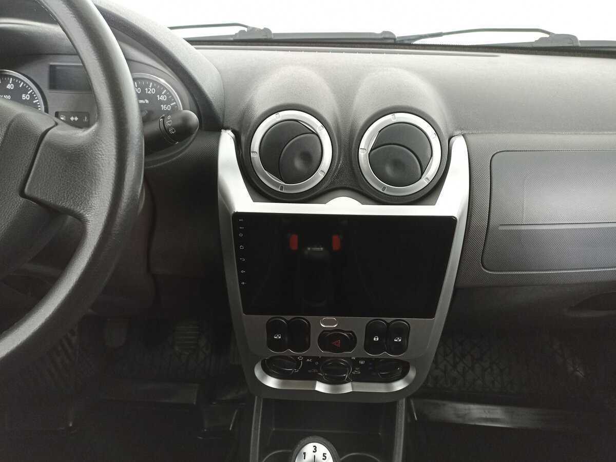 Б/У Рено Сандеро 2014 года. Фото: #14