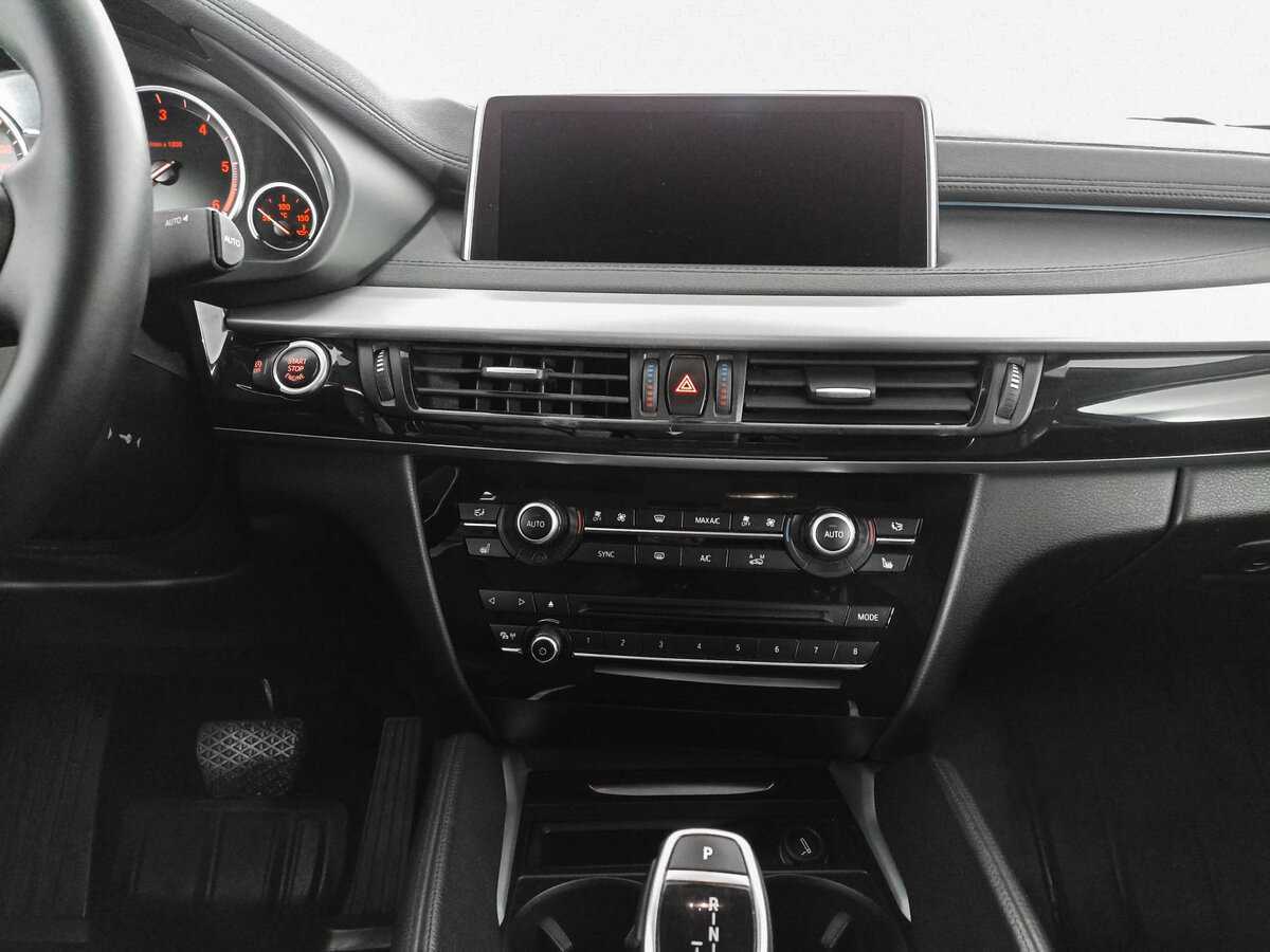 Б/У БМВ Икс6 2015 года. Фото: #12