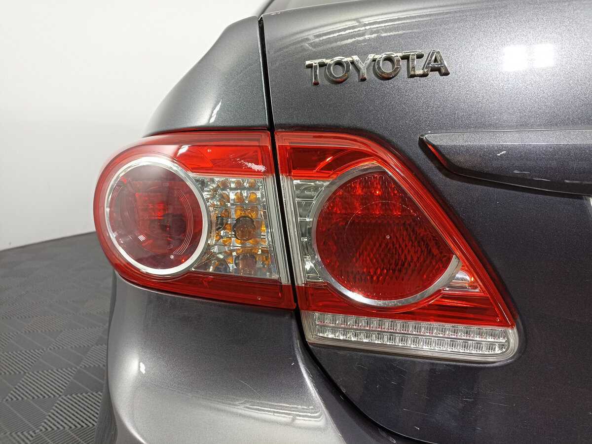 Б/У Тойота Королла 2011 года. Фото: #8