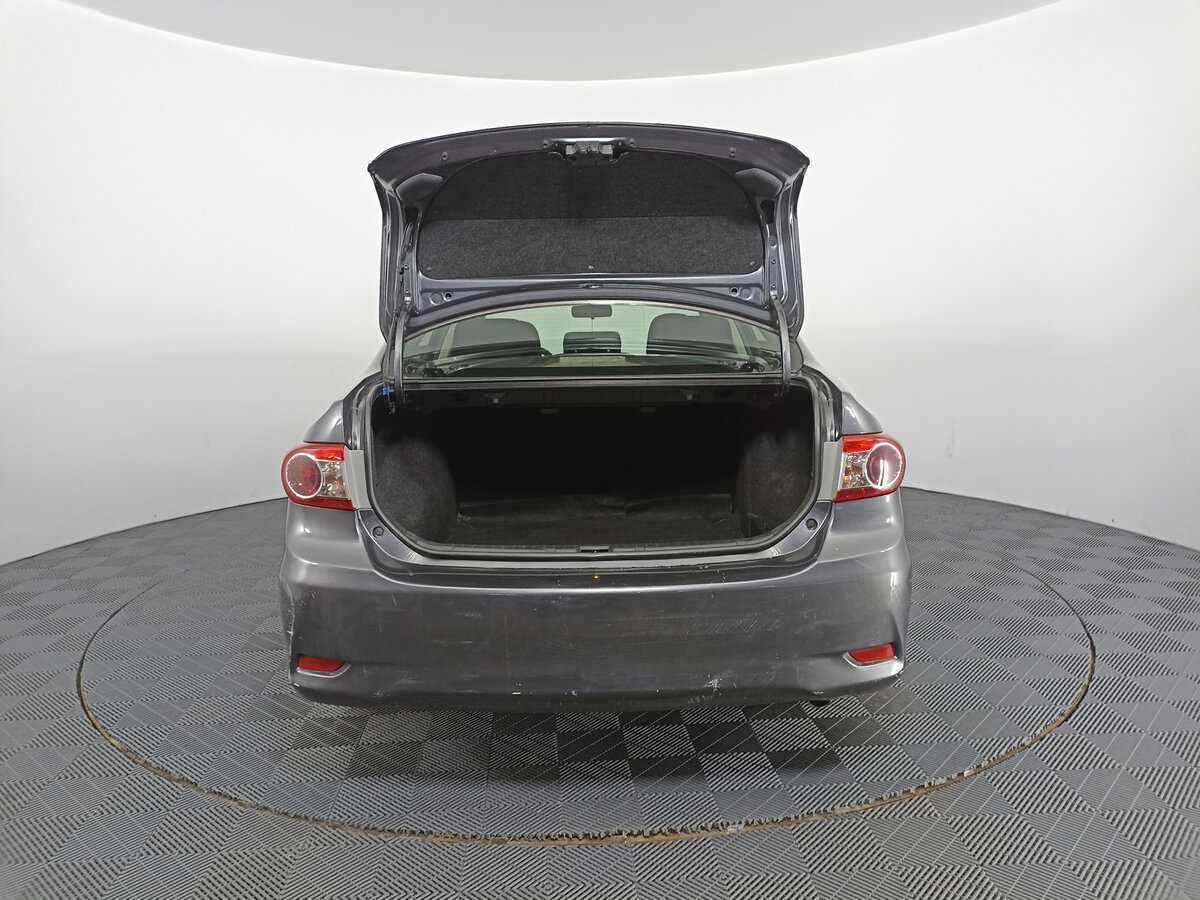 Б/У Тойота Королла 2011 года. Фото: #9