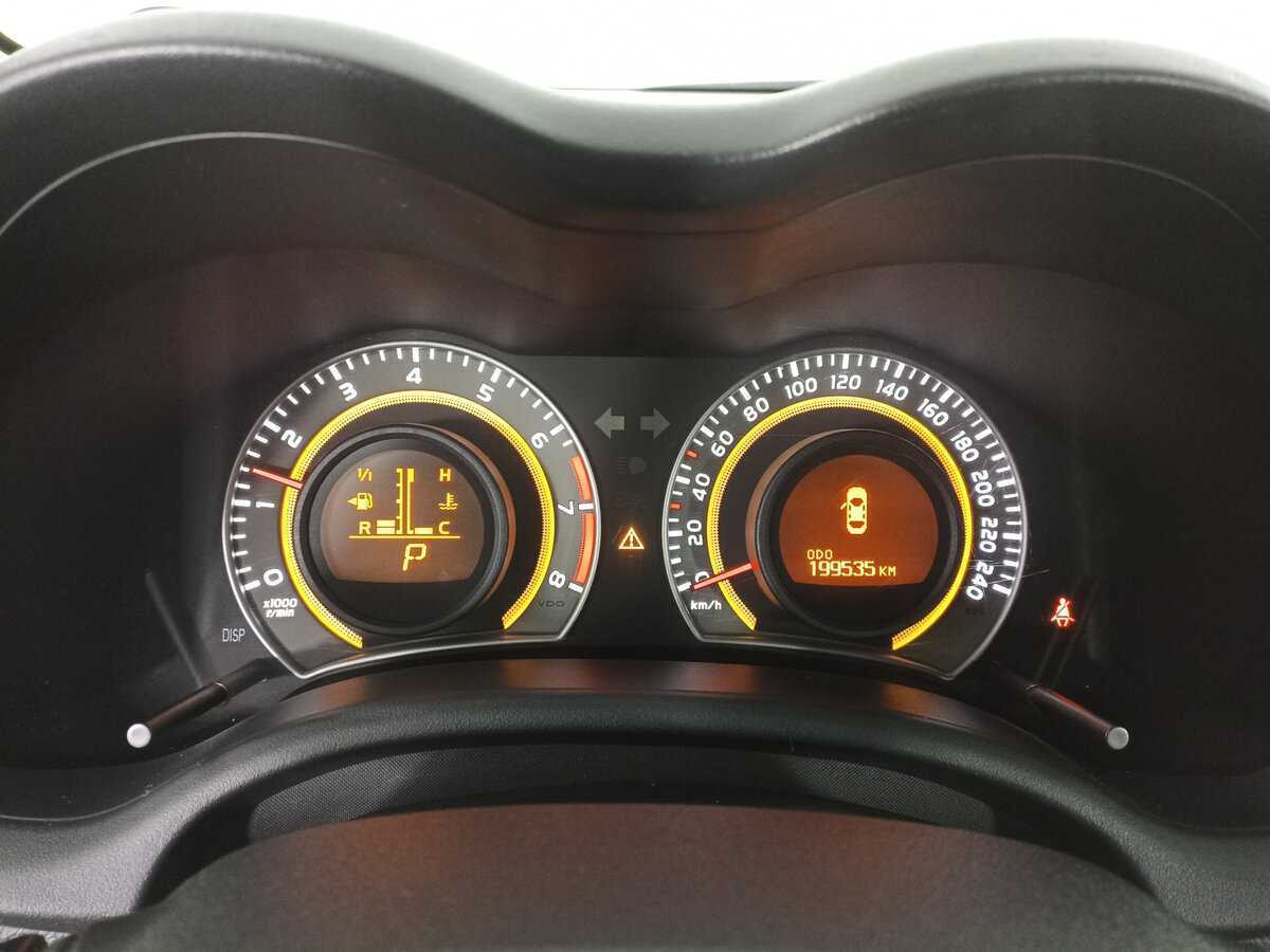 Б/У Тойота Королла 2011 года. Фото: #12