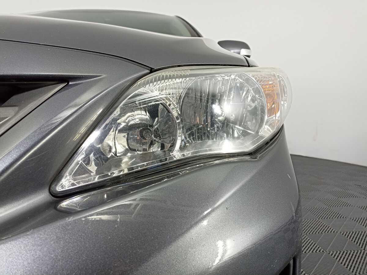 Б/У Тойота Королла 2011 года. Фото: #16