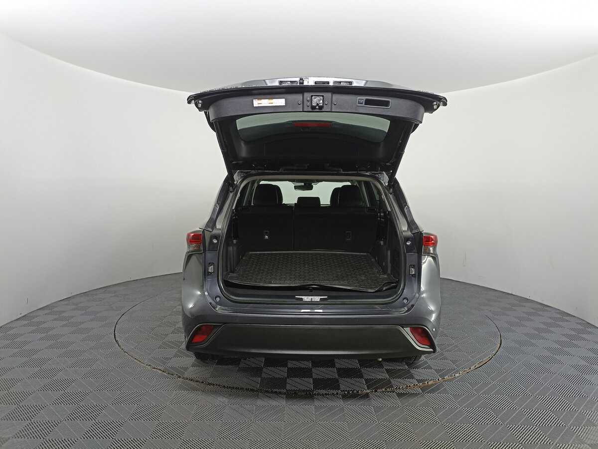 Б/У Тойота Хайлэндер 2020 года. Фото: #9