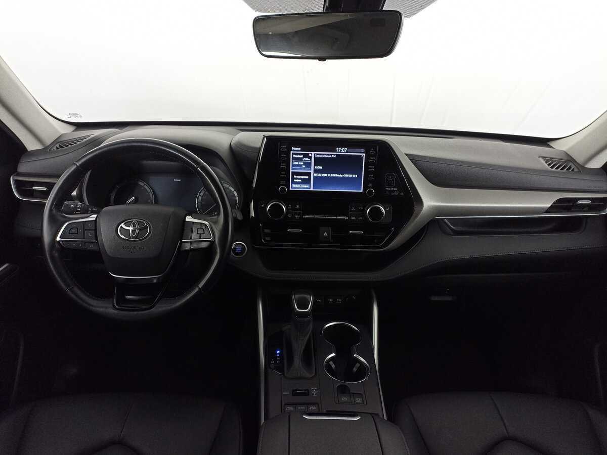 Б/У Тойота Хайлэндер 2020 года. Фото: #13