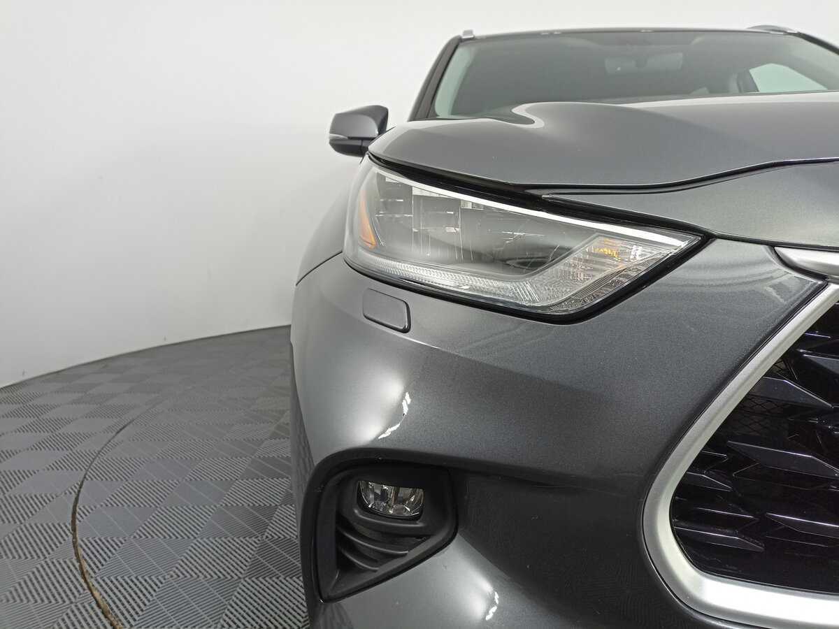 Б/У Тойота Хайлэндер 2020 года. Фото: #16