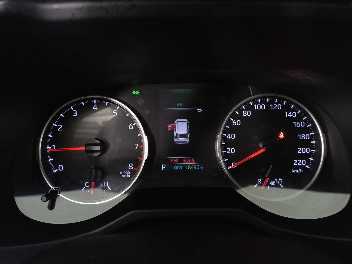 Б/У Тойота Рав4 2019 года. Фото: #12