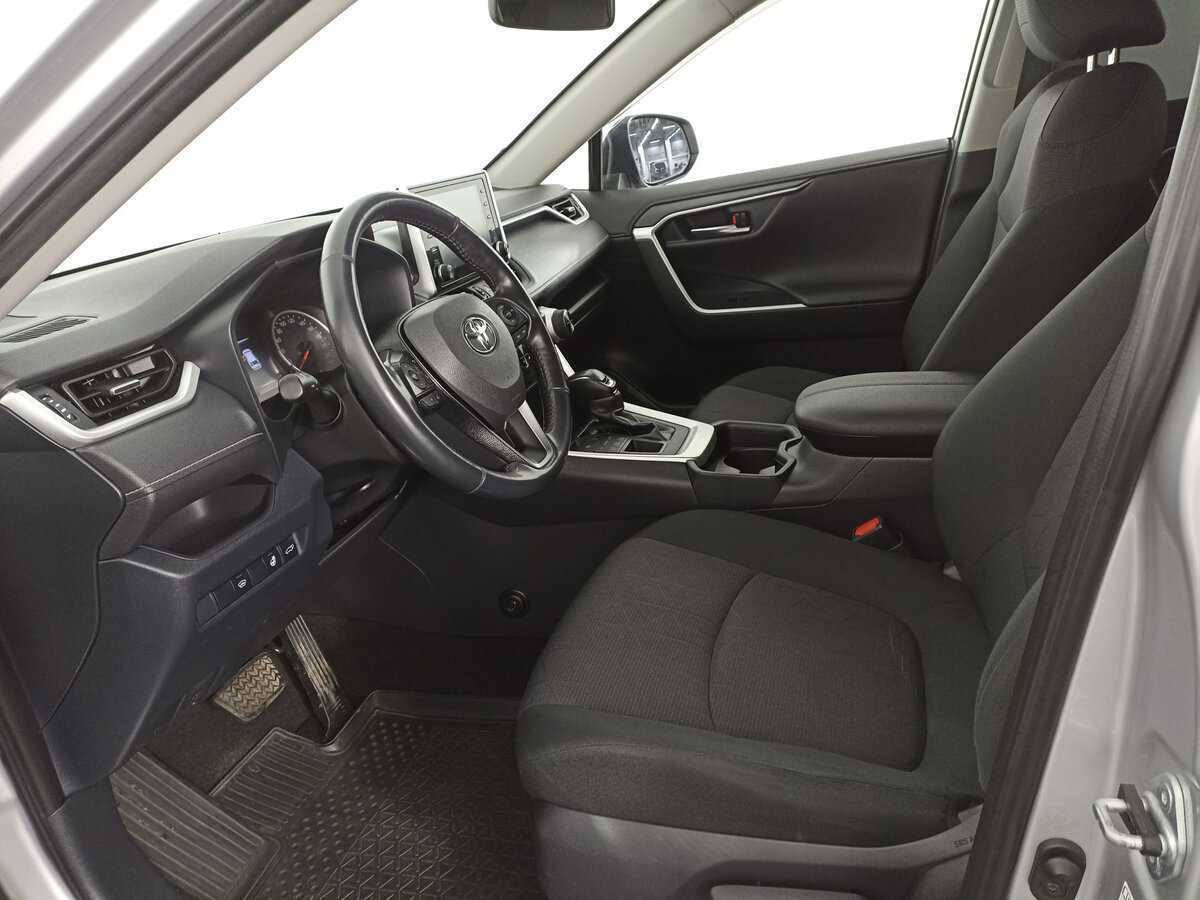 Б/У Тойота Рав4 2019 года. Фото: #15