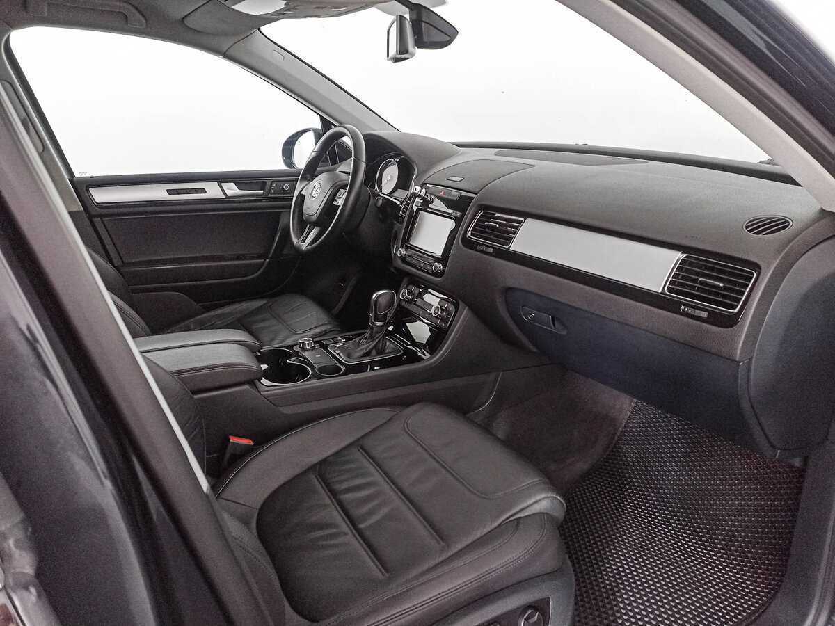 Б/У Фольксваген Туарег 2013 года. Фото: #7