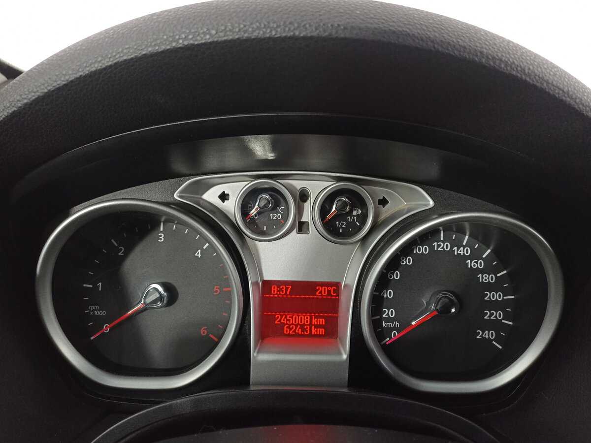 Б/У Форд Куга 2011 года. Фото: #12