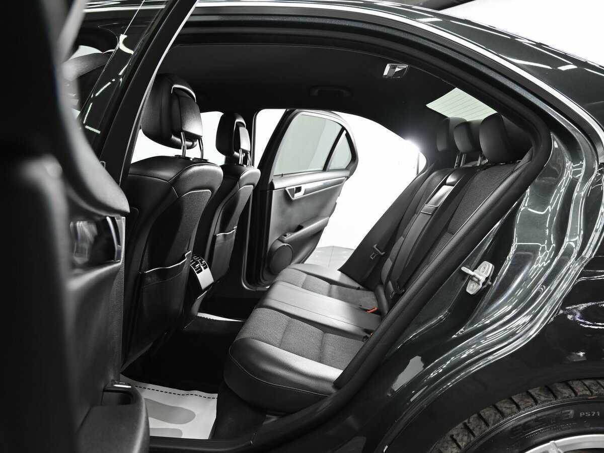 Б/У Мерседес-Бенц Ц-Класс 2011 года. Фото: #10